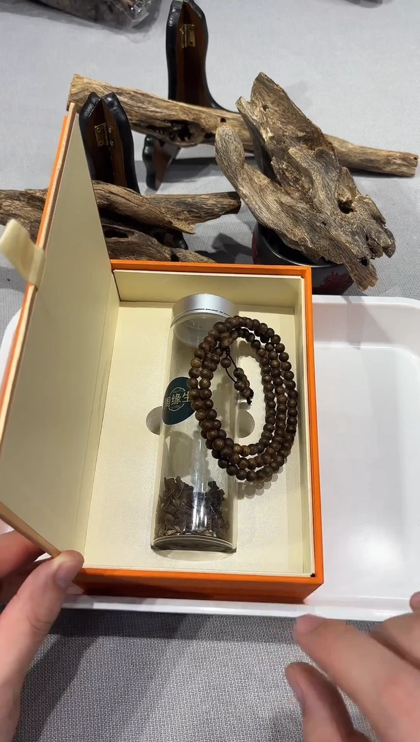 沉香手串0.6多圈沉香手串多样性发其一，大品牌周缘生