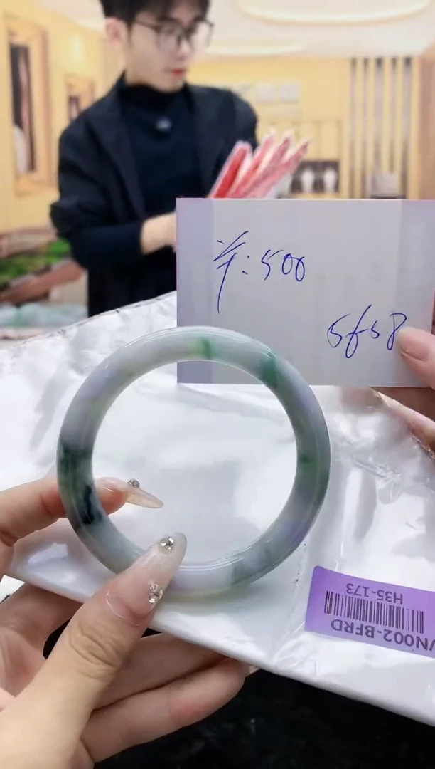 【闪购商品】翡翠手镯未镶嵌    H35-173