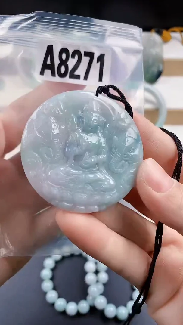 颈饰未镶嵌翡翠天然翡翠吊坠挂件