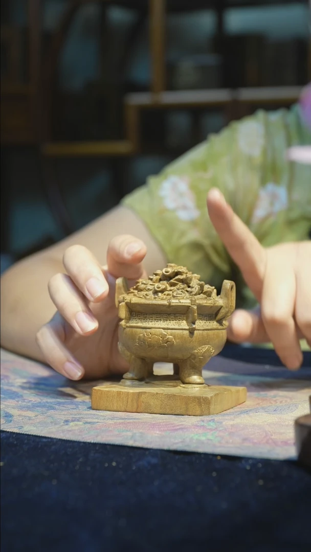 金丝楠小叶桢楠三足小鼎