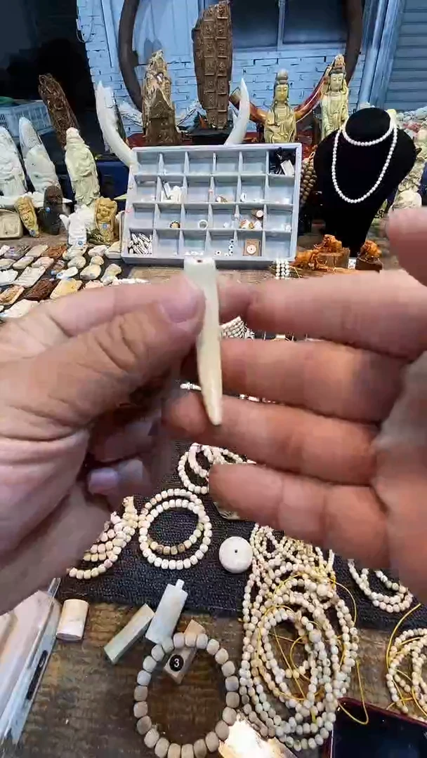 泥塑小把玩件摆件