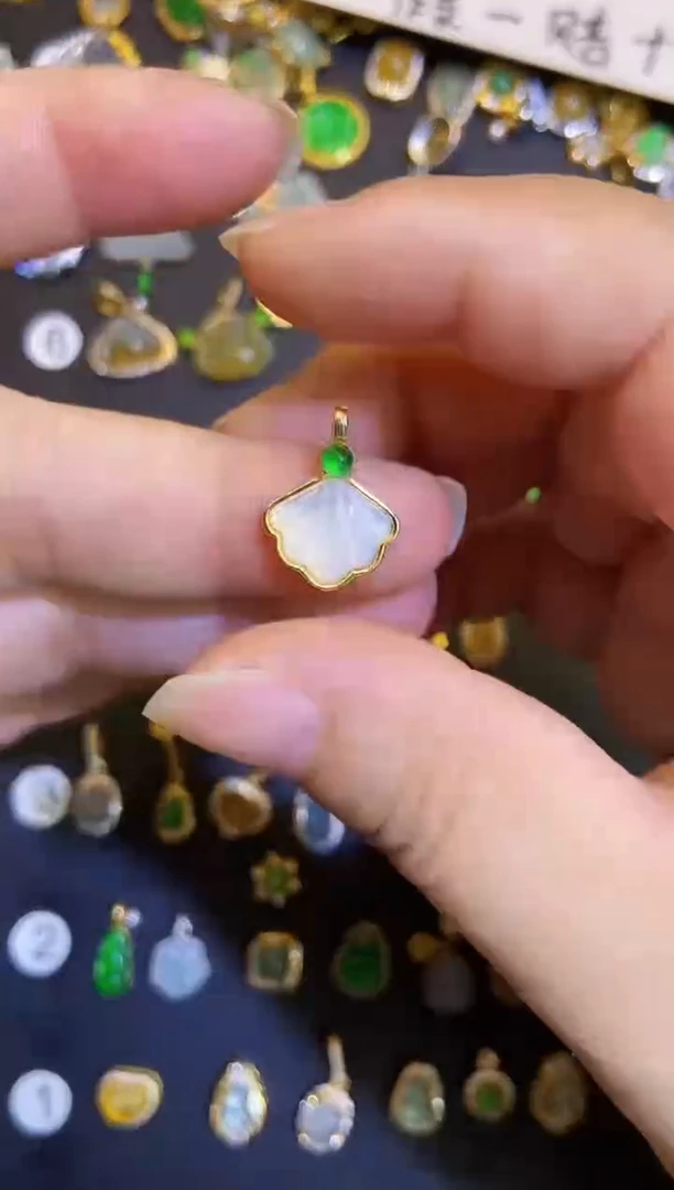 吊坠(不含链)银S925镶嵌翡翠1