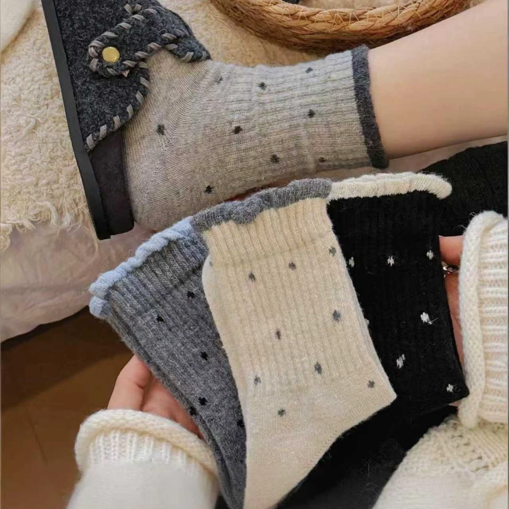 波点羊毛袜子女秋冬季灰色中筒袜加厚保暖羊绒棉袜复古花边长筒袜