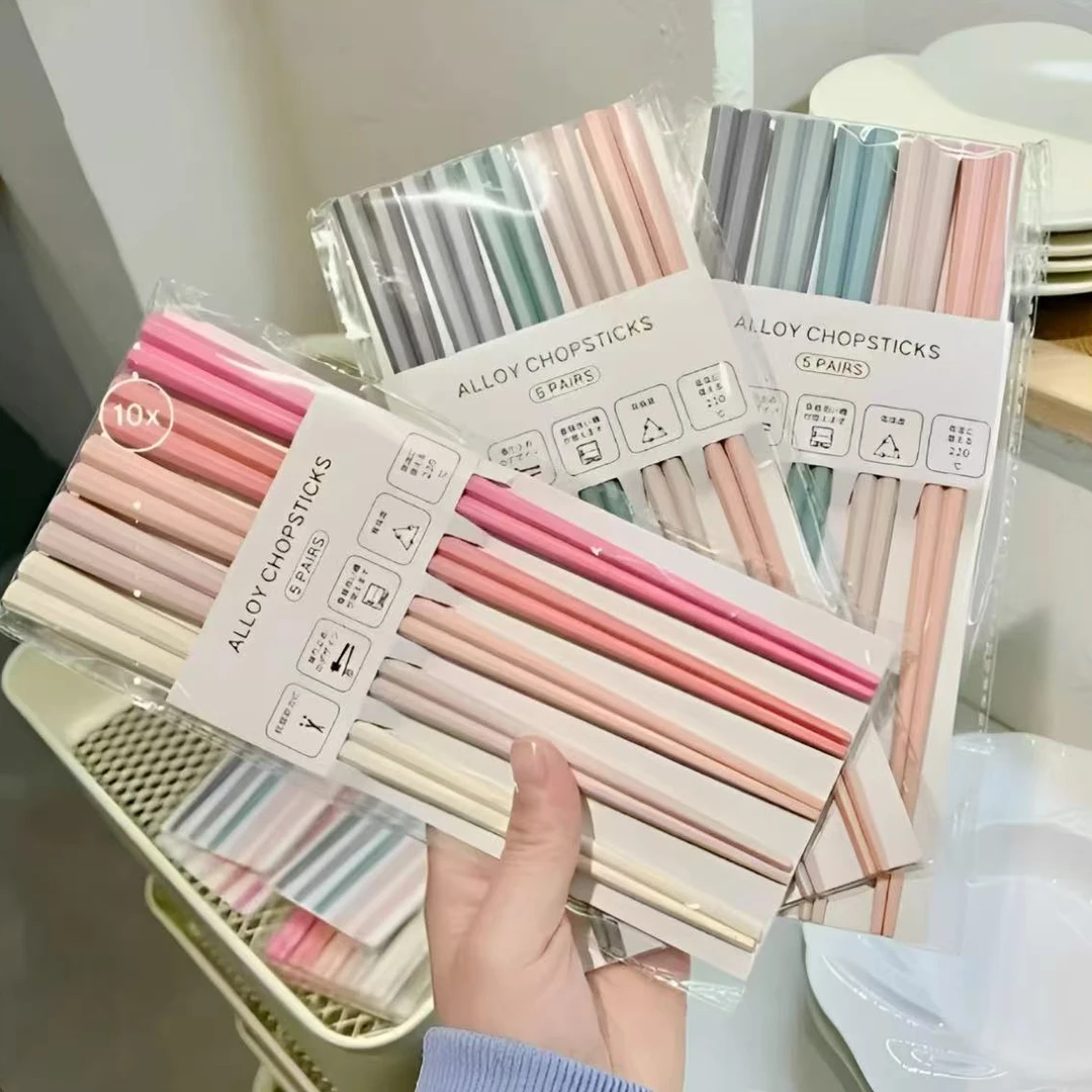 新款马卡龙高颜值合金筷子家用一人一筷子防霉耐高温防滑不变形筷