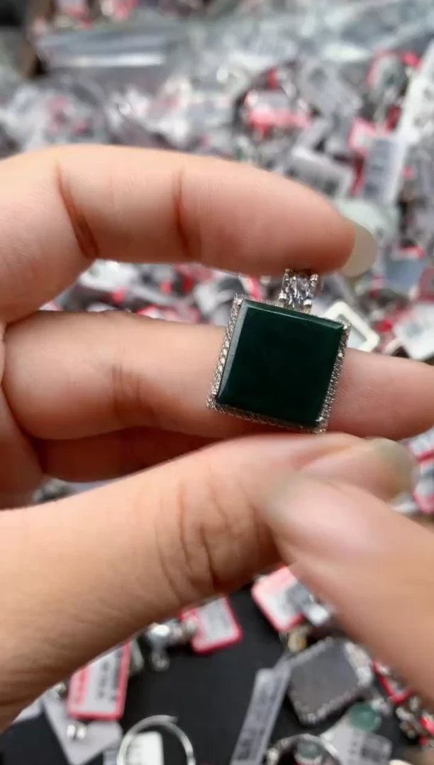 银S925镶嵌戒指翡翠天然A货缅甸翡翠