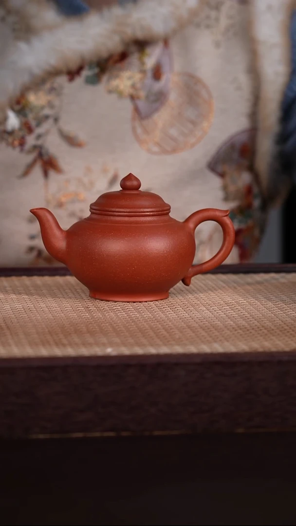 茶壶紫砂鱼籽降坡 280cc