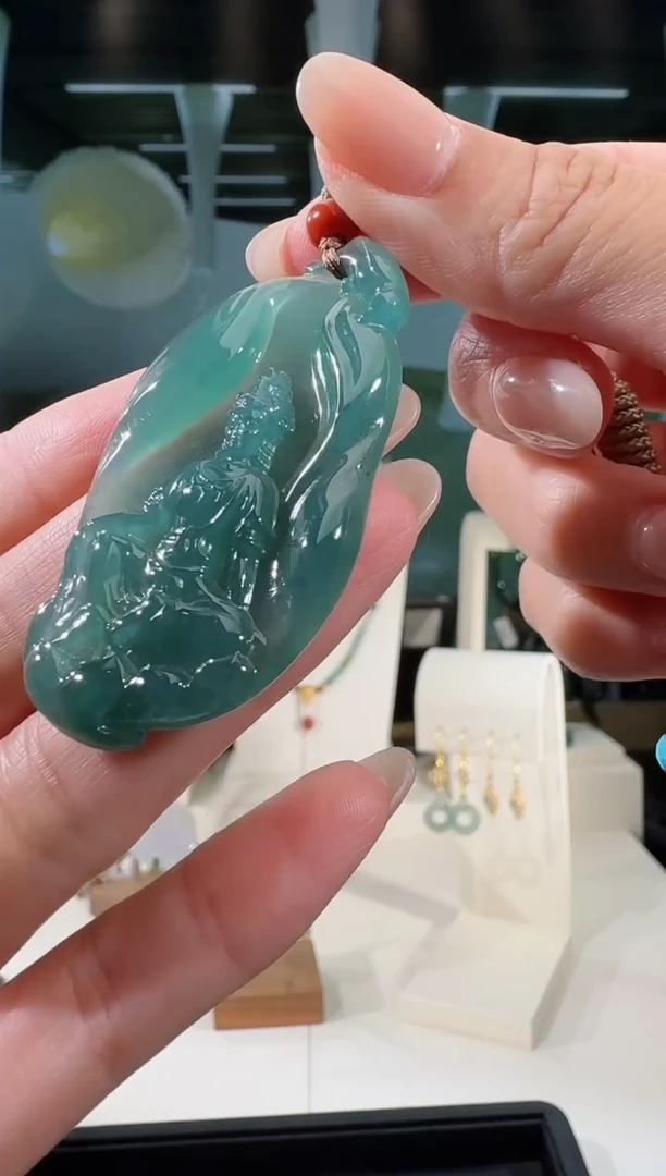 翡翠未镶嵌吊坠(不含链)观音