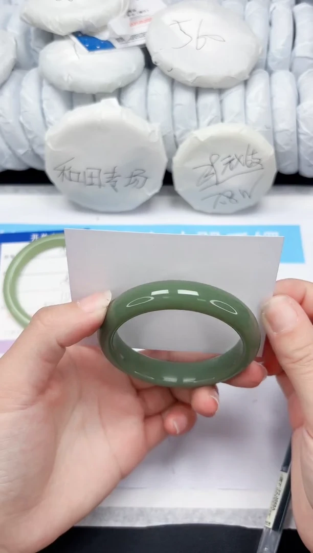 【闪购商品】石英质玉手镯未镶嵌504-56