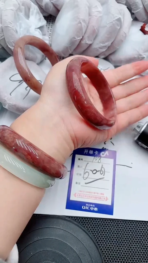 未镶嵌手镯石英质玉108-60-61