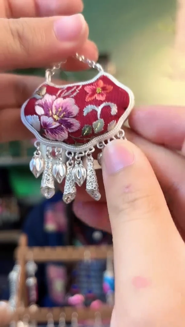 织绣彩云南阁非遗老绣946