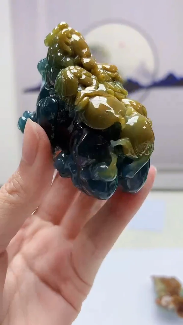 定制翡翠未镶嵌4902zm-毛货挂件配底座169