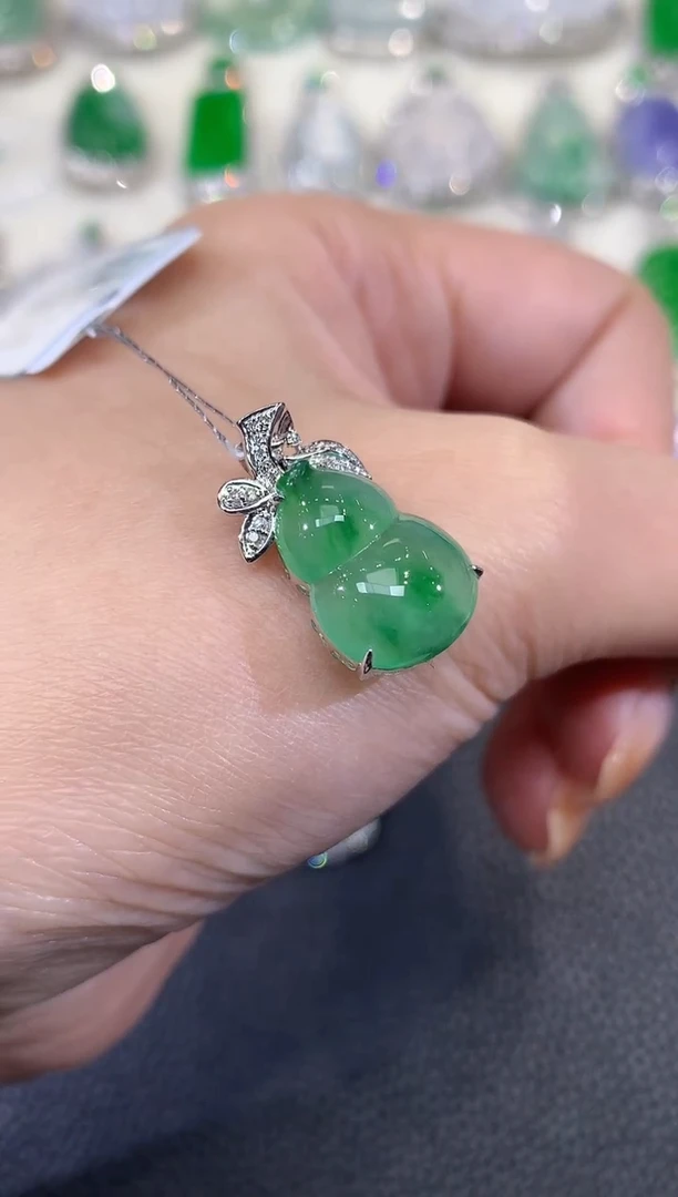 吊坠(不含链)18K金镶嵌翡翠c4