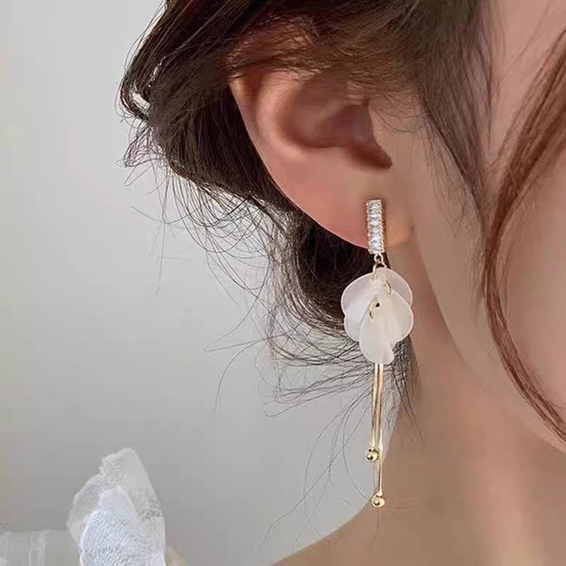 铜合金树脂耳饰 花瓣流苏耳环