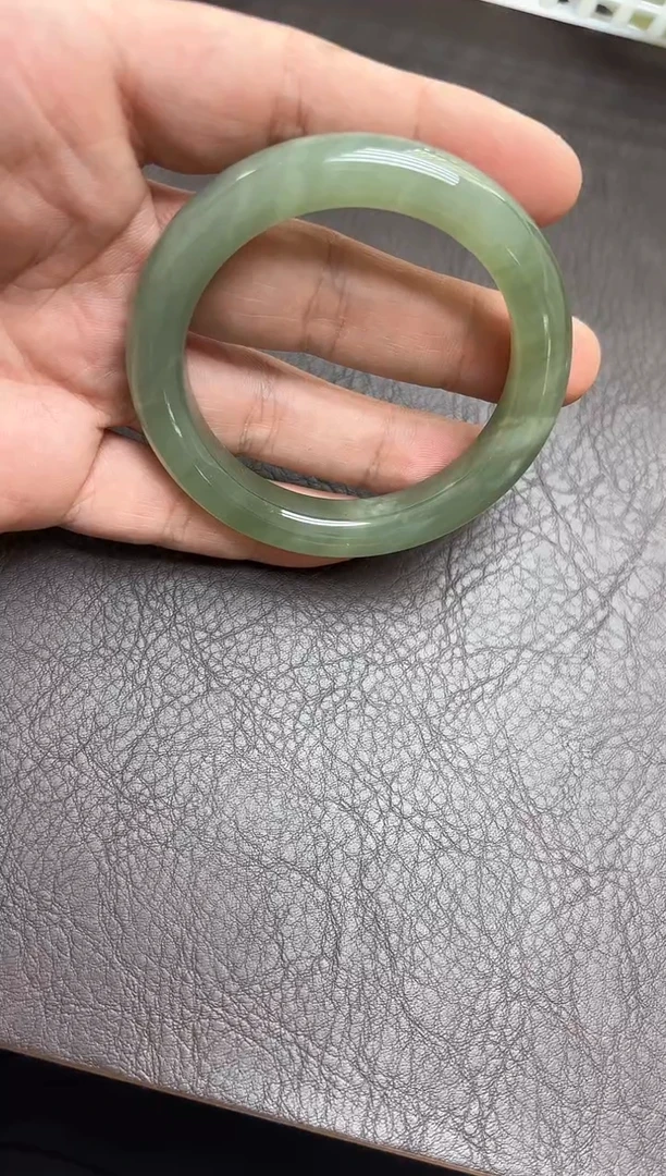 未镶嵌手镯和田玉X-10(54MM)