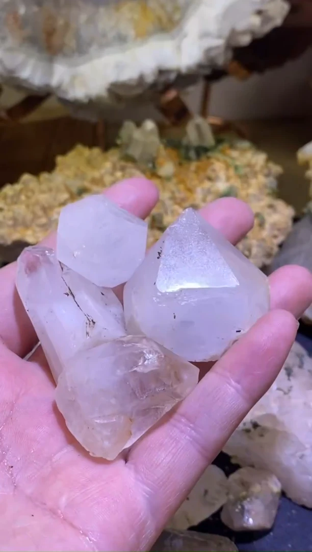 未镶嵌珠宝半成品水晶120号4颗