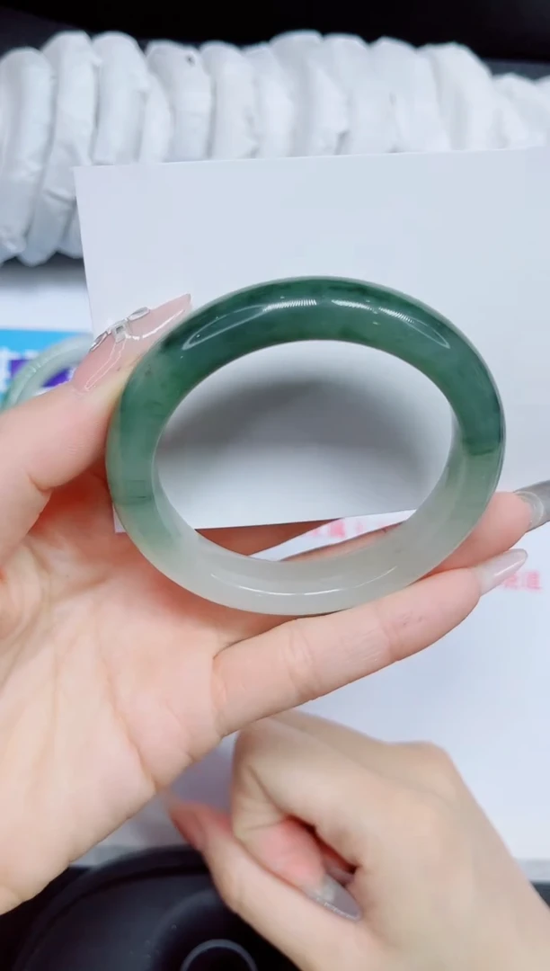 石英质玉手镯未镶嵌193