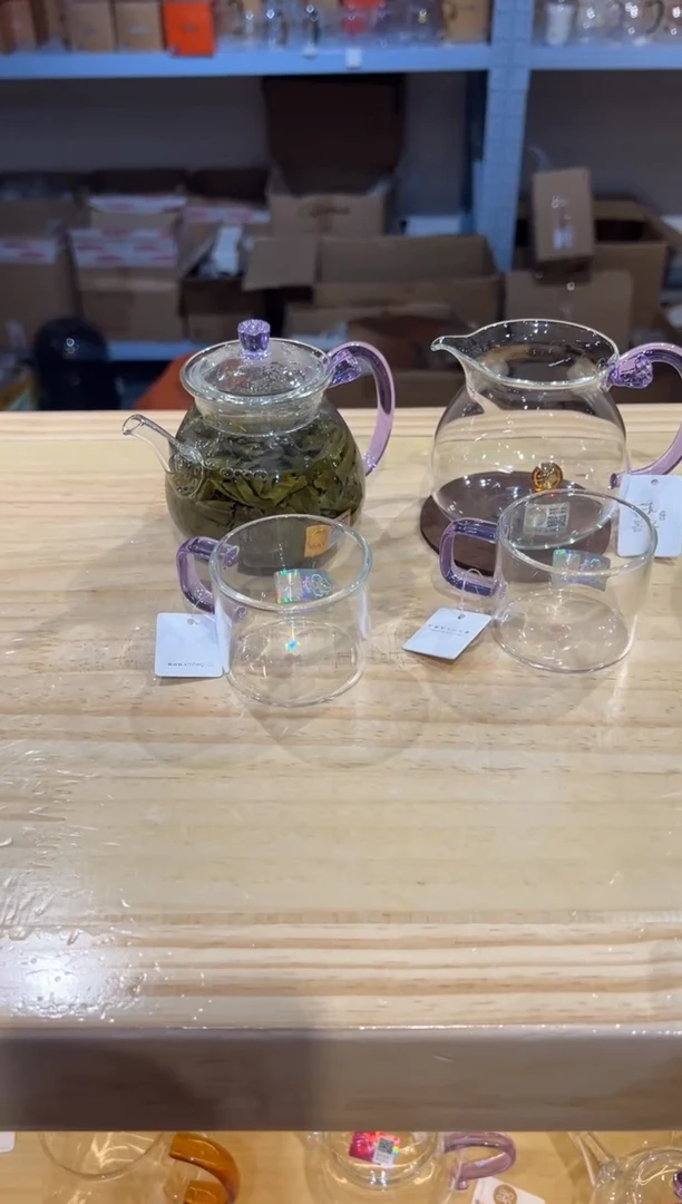禾器-清莲壶-浅紫色+浮莲茶海浅紫+清禾杯浅紫2只+绒杯垫