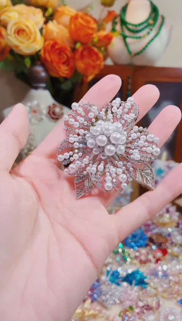 合成立方氧化锆铜合金珠花