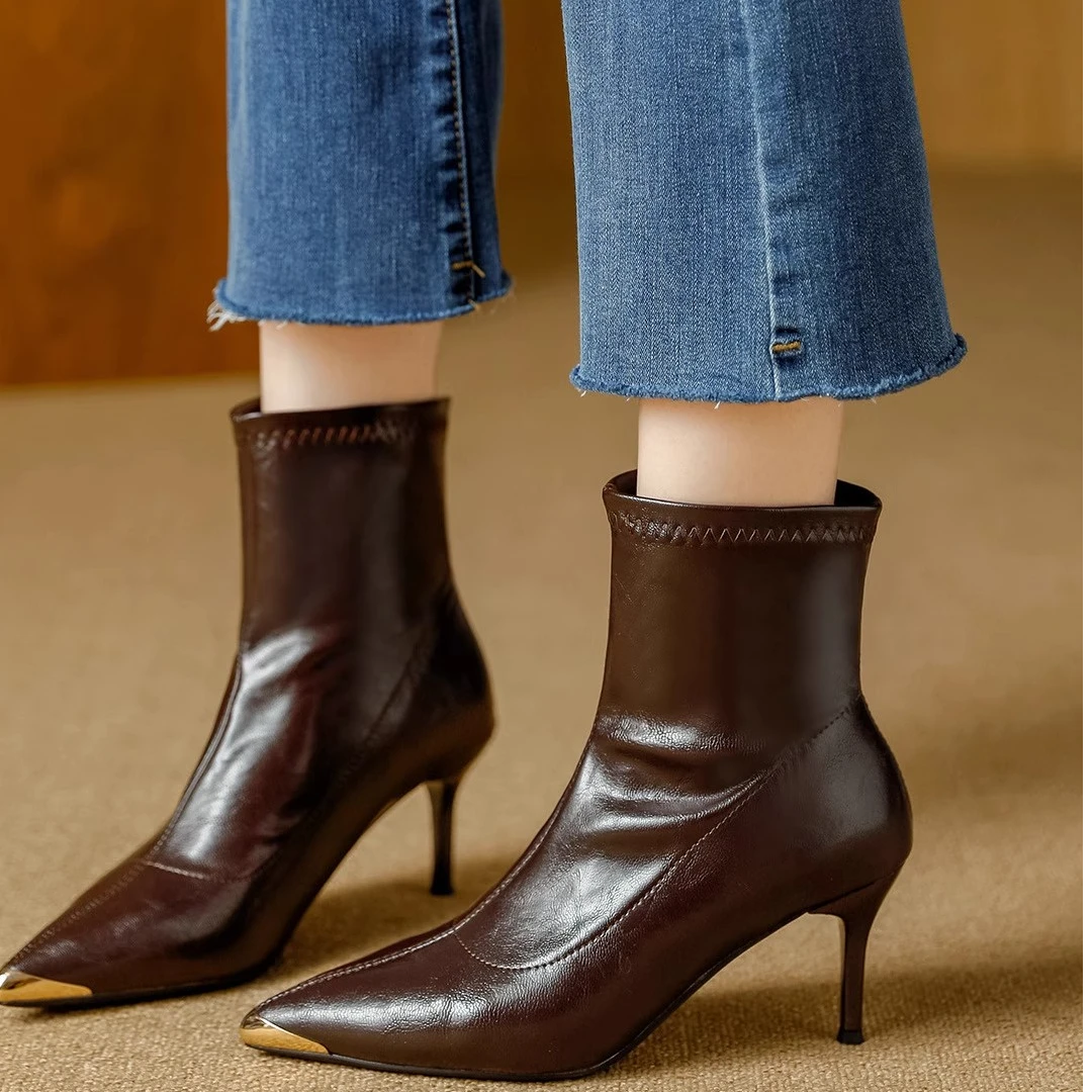 高跟短靴女新款细跟秋冬女鞋加小个子英伦风休闲靴