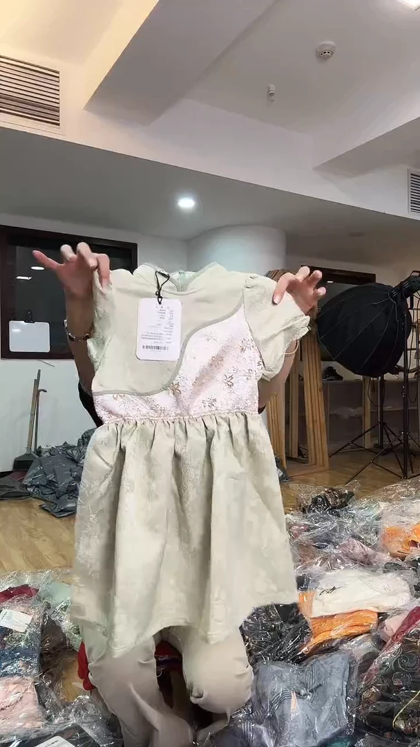 儿童       连衣裙      120码