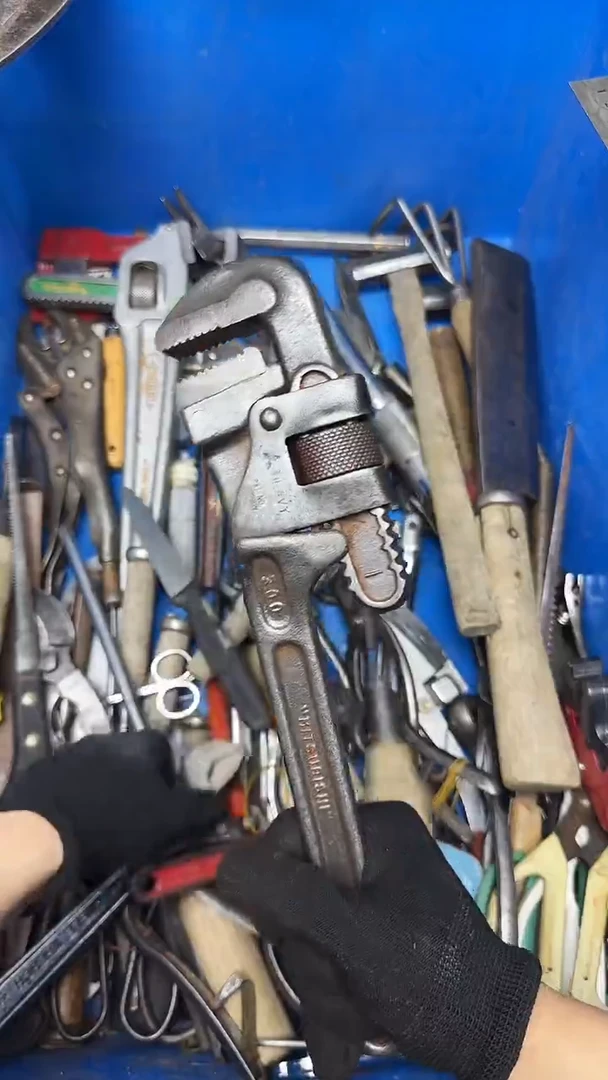 张***爸五金工具钳子剪子等95