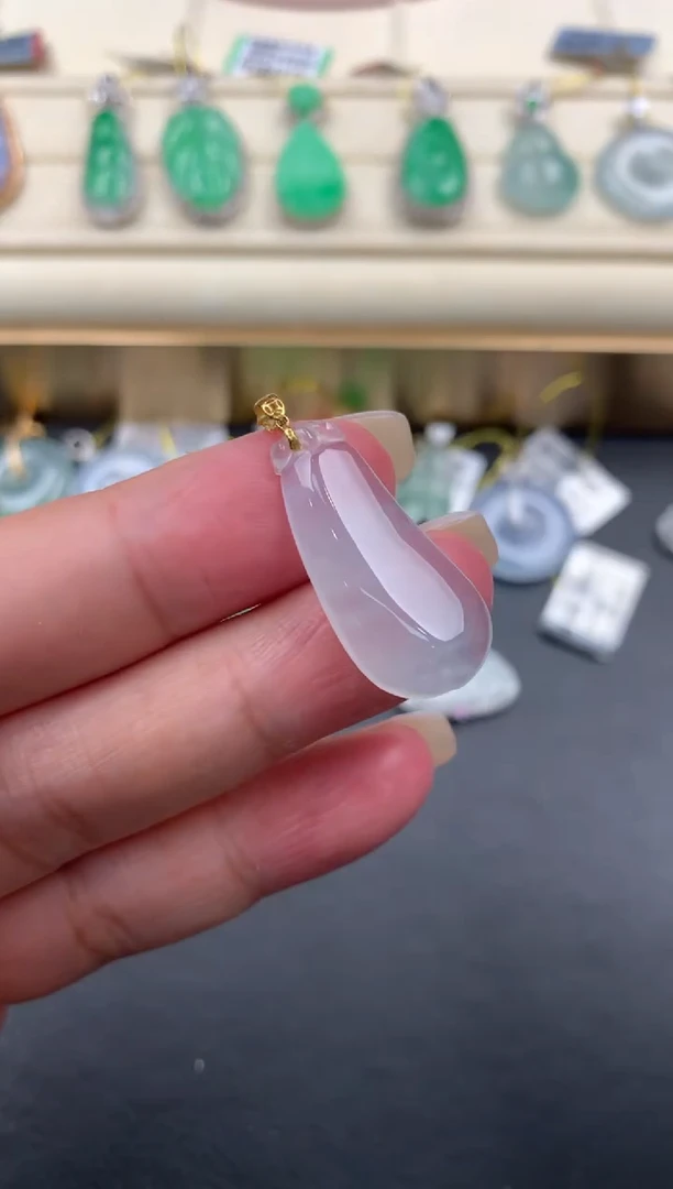 【闪购商品】翡翠颈饰18K金镶嵌Q632    