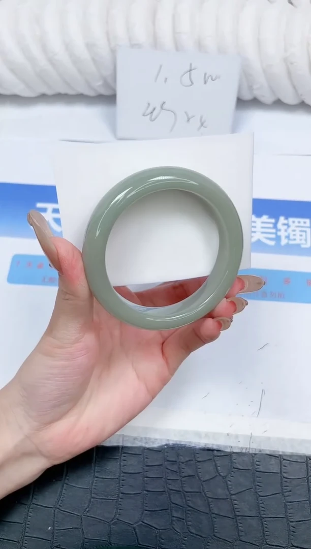 石英质玉手镯未镶嵌215-58.5