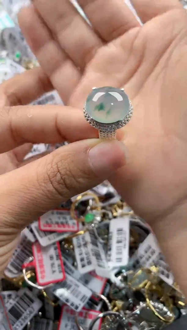 未镶嵌戒指翡翠333    1