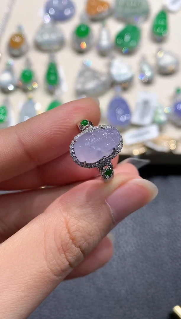 【闪购商品】翡翠戒指18K金镶嵌b63有色差