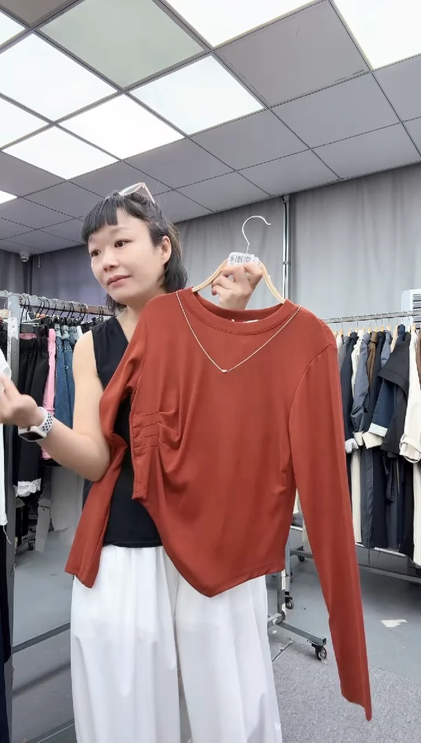 大哥家漂亮衣服漂亮款式