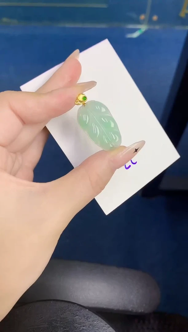 颈饰未镶嵌翡翠缅甸天然翡翠A货