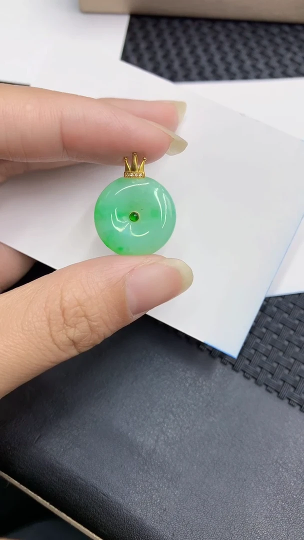 【闪购商品】翡翠颈饰18K金镶嵌            8