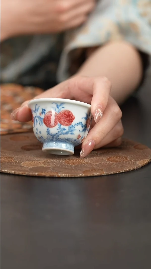 【闪购商品】杯屹朴堂釉里红桃子