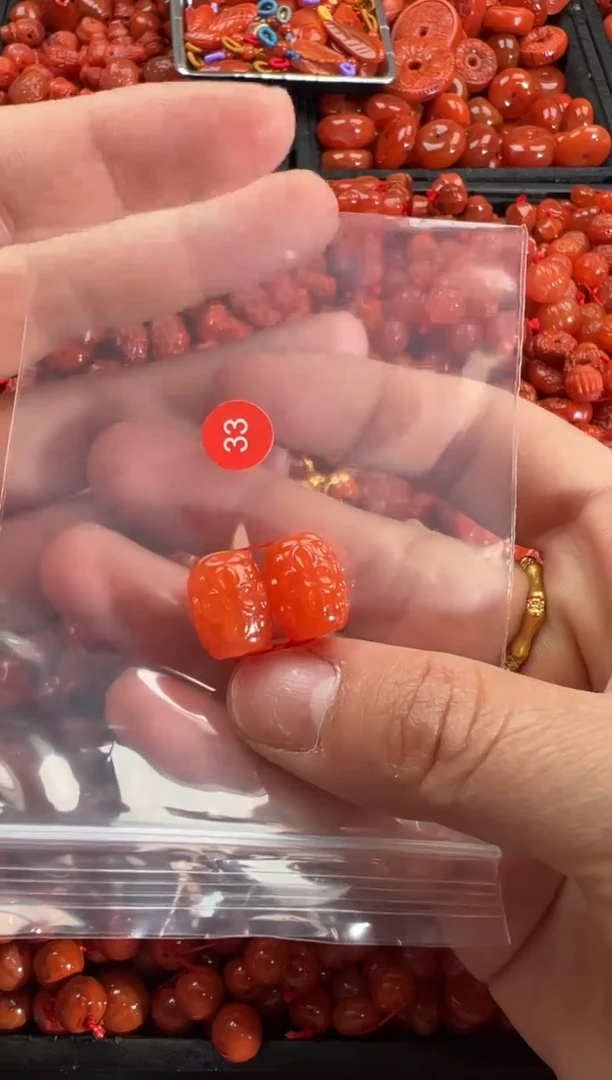 【闪购商品】南红玛瑙颈饰未镶嵌1