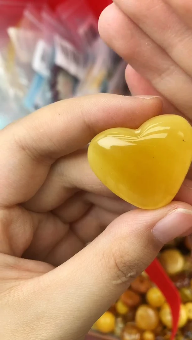 【闪购商品】未镶嵌琥珀珠宝奇石86