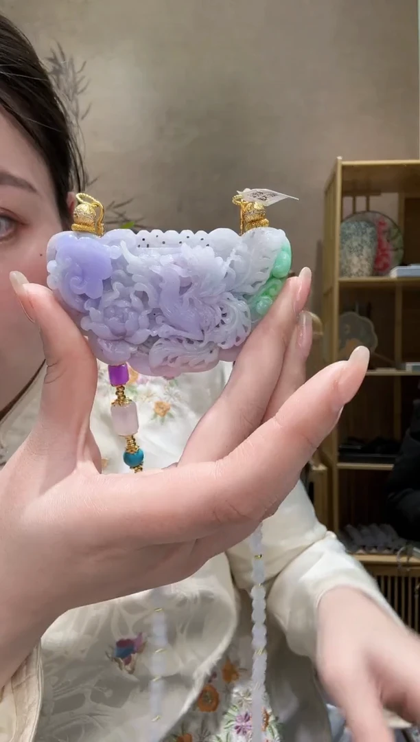 【闪购商品】翡翠颈饰未镶嵌吊坠