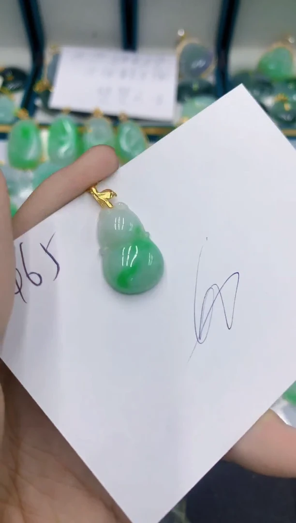 翡翠未镶嵌颈饰111111