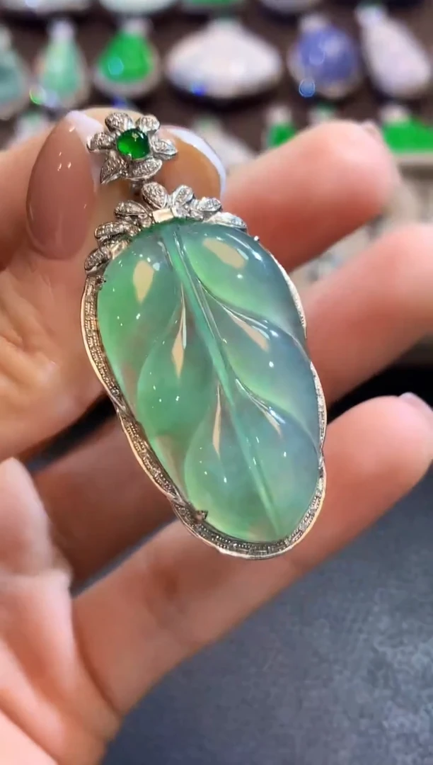 吊坠(不含链)18K金镶嵌翡翠a39