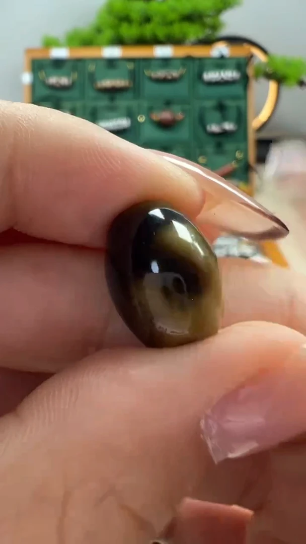 玛瑙/玉髓（覆膜）颈饰未镶嵌20.（微瑕）