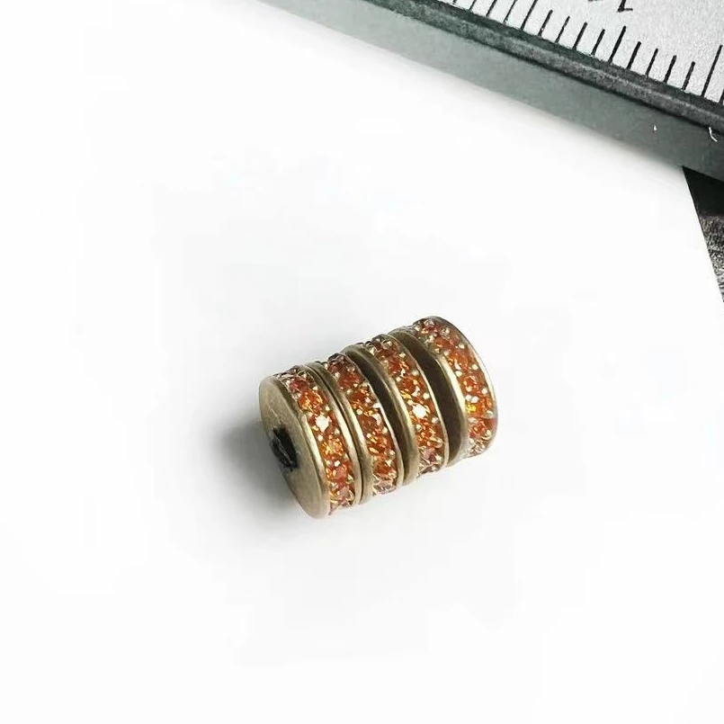 合成锆石黄金配饰，18K金彩宝隔片