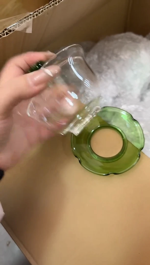 湖绿色底盘盖碗