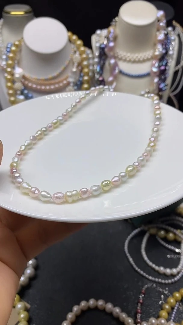 颈饰未镶嵌淡水珍珠多人