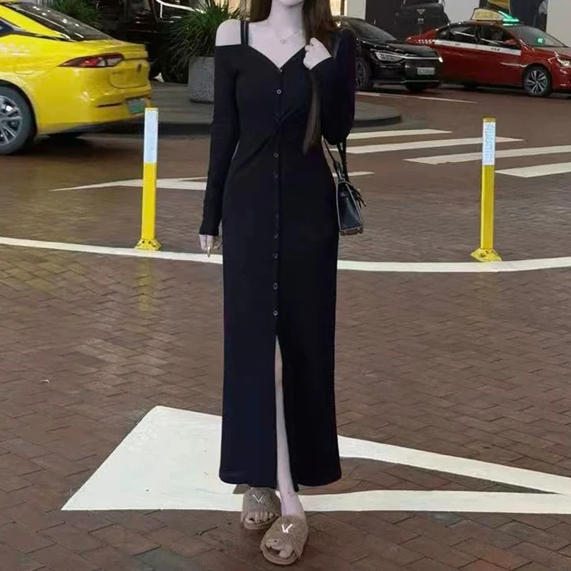 【视觉赢家】神秘姐感秋冬纯欲开叉扭结收腰遮肚长袖露肩连衣裙A465