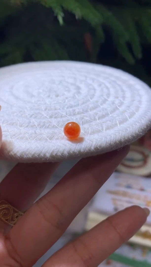 未镶嵌定制翡翠6.6卡珠子180+18