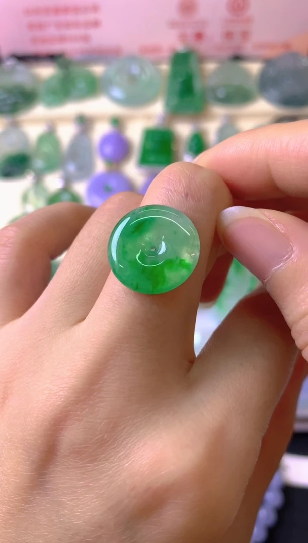 未镶嵌定制翡翠平**意裸玉（客户意向镶嵌）