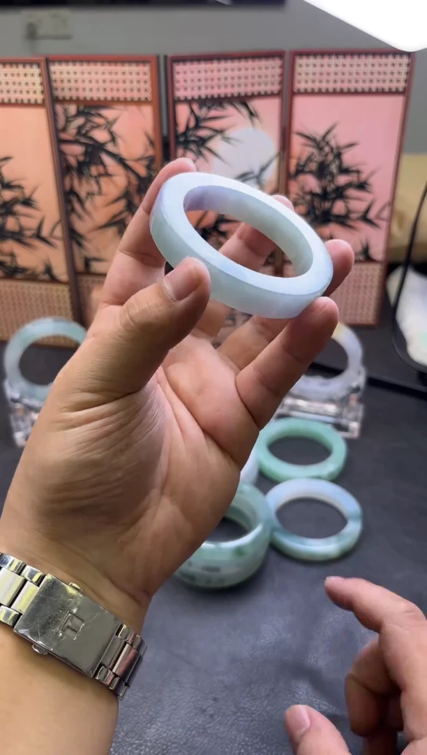 未镶嵌手镯定制翡翠ツ****ぃ手镯定制