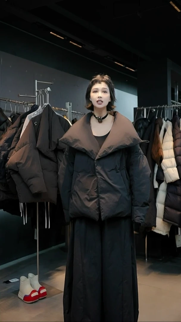 黑色羽绒外套黑色羽绒外套