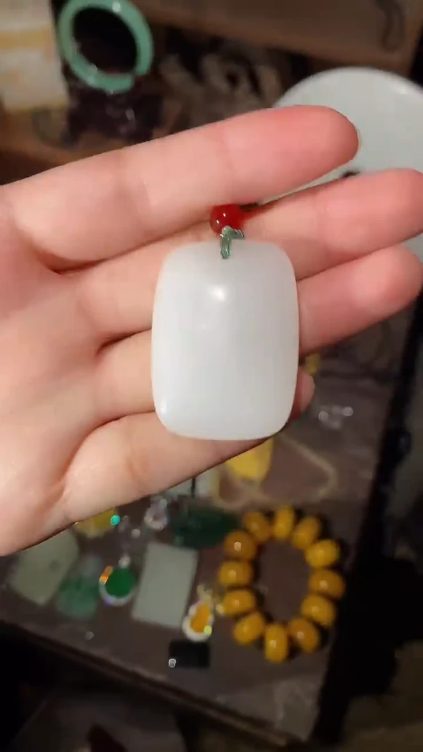 和田玉未镶嵌颈饰永玉阁精品专属摆件