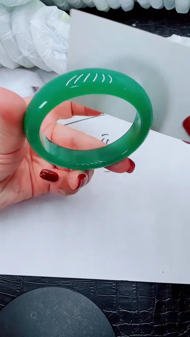 【闪购商品】石英质玉手镯未镶嵌Q179-57-58