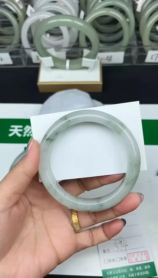未镶嵌手镯石英质玉161-59/60